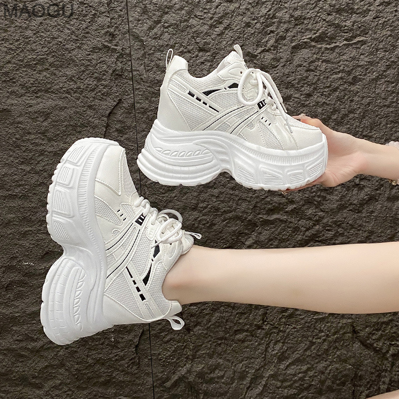 Sepatu Sneakers Wanita Bertumi - Sewing Cloth ulasan dan harga